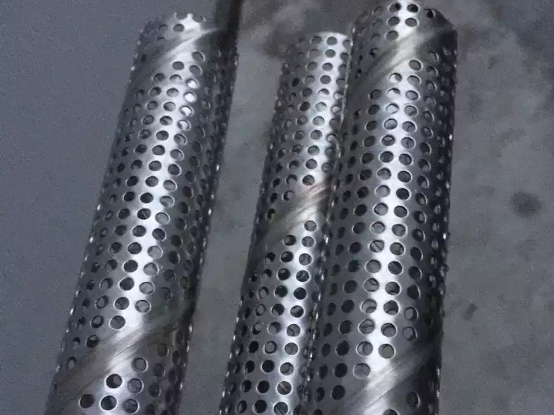 不銹鋼管激光打孔